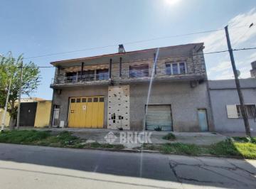 Edificio · 761m² · 3 Unidades en Lote de 17x26 m en Cnel Mendez Al 1900 - 761 m² de Existencia