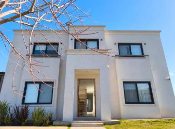 Casa · 345m² · 7 Ambientes · 6 Cocheras · Casa Premium Costas Puertos Escobar Al Lago
