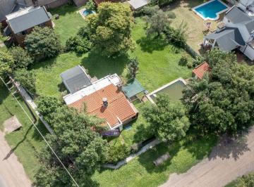 Terreno · 977m² · Arturo Illia y Juan Jose Paso - Venta de Terreno en Funes
