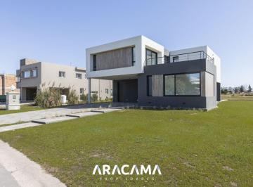RRA-RR1-1217_2 · Casa en Venta en San Eliseo - Canning