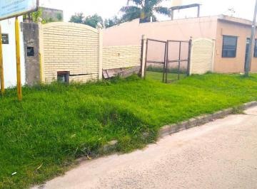 Terreno · 260m² · Terreno en Venta en La Plata con Piscina de Materia Nueva