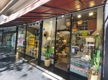 Local comercial 50m² Alquiler · Exclusivo Local Comercial y Entrepiso