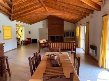 Casa · 234m² · 4 Dormitorios · Casa 3 Dorm., Venta, Roldán, Barrio Privado Los Raigales