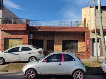 Casa de 3 ambientes, La Matanza · Casa de 3 Ambientes con Patio, Cochera Cubierta y Terraza