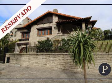 Casa · 232m² · 7 Ambientes · 1 Cochera · Casa en Stella Maris
