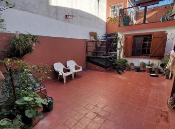 balvanera-venta-ph-5-o-mas-ambientes · Depto. Tipo Casa de 6 Ambientes en Venta en Balvanera