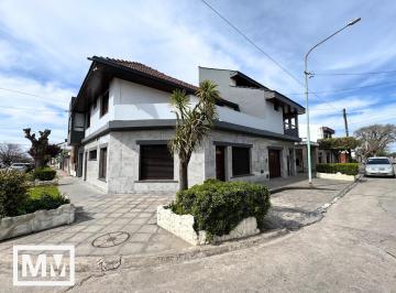 PH · 65m² · 3 Ambientes · 1 Cochera · PH en San Cayetano