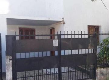 Casa de 14 ambientes, Posadas · Casa C/ Duplex y 4 Monoambientes y Terreno C/ Entrada Indep, 5 Cdras de Centro