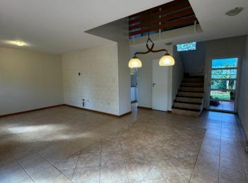 Casa · 100m² · 4 Ambientes · 2 Cocheras · Cf1113 - Casa en Venta B° Panambí