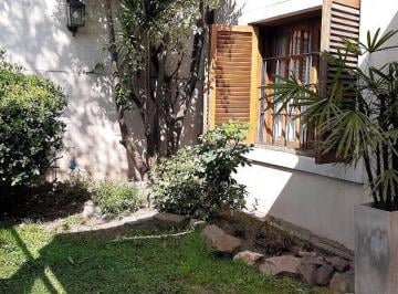 Casa de 6 ambientes, Lomas de Zamora · Excelente Chalet 6 Amb. /3 Baños Parque - Pileta - Quincho + Fdo 54 m