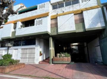 Departamento · 49m² · 3 Ambientes · 1 Cochera · Departamento Venta Haedo Villa Sarmiento
