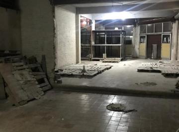 Bodega-Galpón · 350m² · Galpón en Lomas de Zamora