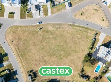 Terreno · 830m² · Lote en Venta en Terralagos, Canning