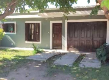 Casa de 3 ambientes, Colonia Caroya · Venta Casa 2 Dorm. Colonia Caroya Córdoba Cochera Gas Natural Patio Cerrado
