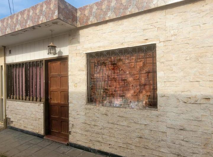 Casa · 51m² · 3 Ambientes · 1 Cochera