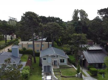 Casa · 200m² · 4 Ambientes · 1 Cochera · Venta Casa Pinamar Lasalle