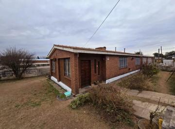 Casa · 112m² · 3 Dormitorios · Apta Credito Casa 3 Dormi, en Barrio Las Malvinas, Villa Carlos Paz