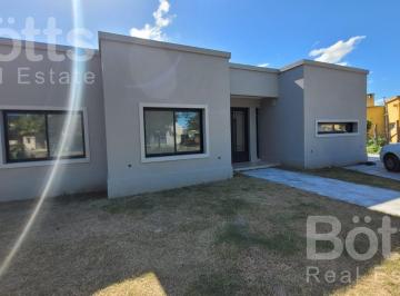 Casa · 160m² · 4 Ambientes · 2 Cocheras · Venta Casa 4 Amb con Dependencia - El Canton, Norte