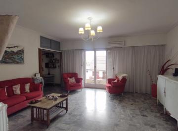 Casa de 4 ambientes, Lomas de Zamora · Excelente Piso 4 Amb con Gge!