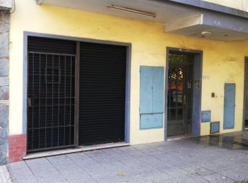 Local comercial · 14m² · 1 Ambiente · Local Comercial Frente a Jardin de Infantes, Excelente Ubicacion.