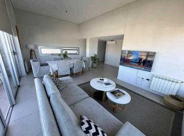 Departamento · 130m² · 3 Dormitorios · 2 Cocheras · Milenica V! 3 Dorm - Cochera Subterrranea! Sagrada Familia!