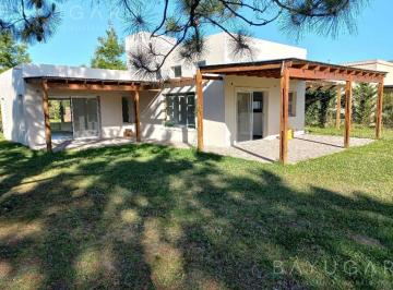Casa · 105m² · 3 Ambientes · 3 Cocheras · Venta - Casa en Barrio Marinas del Pilar (Acepta Propiedad Caba Parte de Pago) - Pilar
