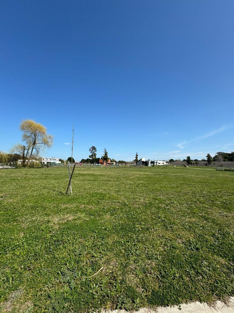 Lote 624m² en barrio Arenas Chico, zona exclusiva en crecimiento