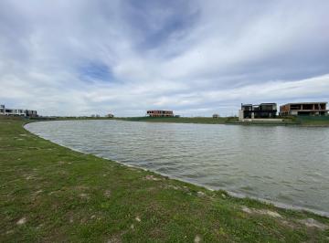 Terreno · 1000m² · Lote con Espectacular Vista a La Laguna Central Barrio Los Puentes Nordelta