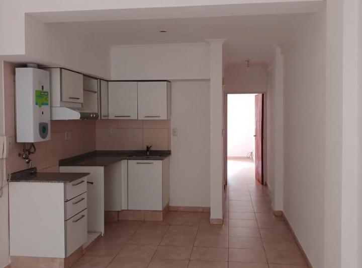 Ph en alquiler en Mariano Comas · 3 ambientes