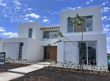 fachada · Casa Al Lago en Venta 3 Dorm. Santa Ana, Villanueva