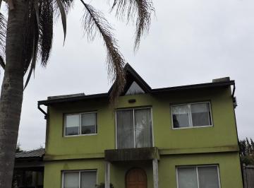 Casa de 4 ambientes, Berazategui · Casa en Village del Parque.