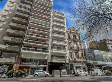 Departamento · 144m² · 5 Ambientes · Venta Departamento 4 Amb. con Dependencia a 50 Mt de Av Cordoba Apto Credito