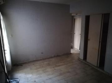 Departamento de 2 ambientes, Monte Castro · Venta de Departamento de Dos Ambientes con Dos Patios en Monte Castro