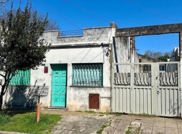 Bodega-Galpón · 183m² · Depósito Galpón en Venta en Villa Adelina, San Isidro, G. B. a. Zona Norte