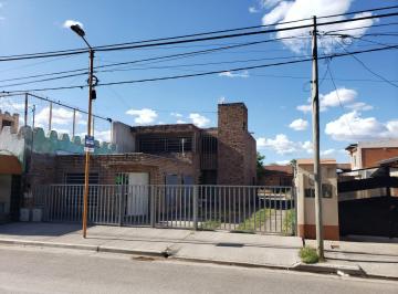 Oficina comercial · 145m² · 5 Ambientes · Oficinas en Venta, Ingeniero Huergo, Rio Negro