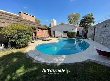 Quinta vacacional · 90m² · 3 Ambientes · 1 Cochera · Apto Credito Hipotecario Venta Casa Quinta 3 Ambientes, Quincho, Pileta y Parrila - La Reja Norte
