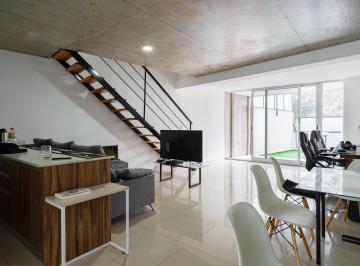Departamento · 120m² · 6 Ambientes · Venta Departamento Duplex Dos Dorm. Patio
