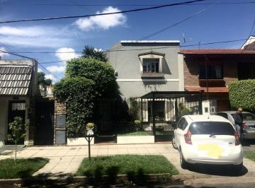 PH · 90m² · 4 Ambientes · 1 Cochera · PH - Remedios de Escalada