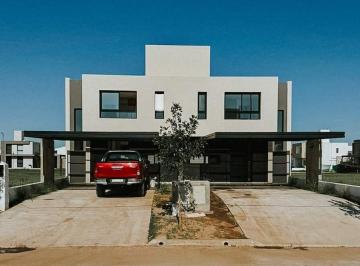 Foto · Venta Hermosos Duplex en Distrito Sur