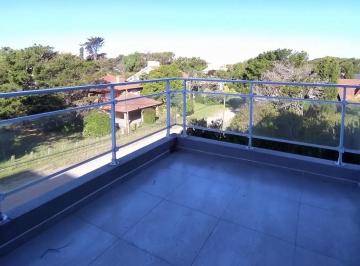 Departamento · 67m² · 3 Ambientes · 1 Cochera · Departamento en a 100 m de La Playa