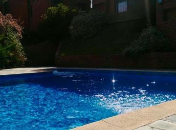Departamento · 80m² · 3 Ambientes · 1 Cochera · Regio Departamento con Piscina a 5 Cdas del Centro