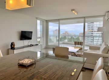 Departamento de 4 ambientes, Uruguay · Torre One 3 Dorm. en Suite Playa Brava