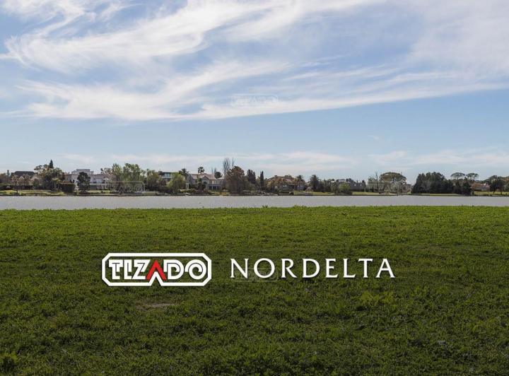 Terreno · 2426m²