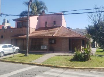 Casa de 4 ambientes, La Matanza · Chalet 4 Ambientes con Cochera y Quincho
