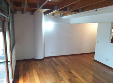 Departamento · 55m² · 3 Ambientes · Departamento en Al Frente con Balcon Acepta Permuta Auto o Depto