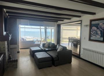 Casa · 300m² · 5 Dormitorios · 1 Cochera - CASAMIA PROPIEDADES · Pinamar - Casa Family Frente Al Mar - 2° Quinc. Enero 2027