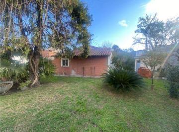 Casa · 122m² · 3 Dormitorios · 1 Cochera · Casa a La Venta en Filipinas Al 300, Villa Udaondo, Ituzaingo