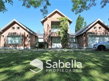 JSP-JSP-3975_2 · Venta de Casa de 4 Dorm. en Grand Bell I.