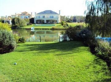Casa · 600m² · 7 Ambientes · 1 Cochera · Casa en Venta 5 Dorm. 1 Dorm en Pb en La Isla, Nordelta, Tigre