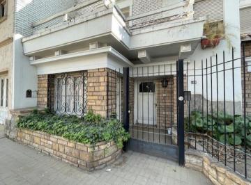 Casa de 8 ambientes, Godoy Cruz · Barrio Bombal